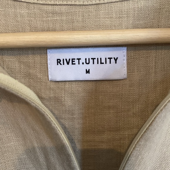 Rivet Utility Linen Romper! - Picture 4 of 4